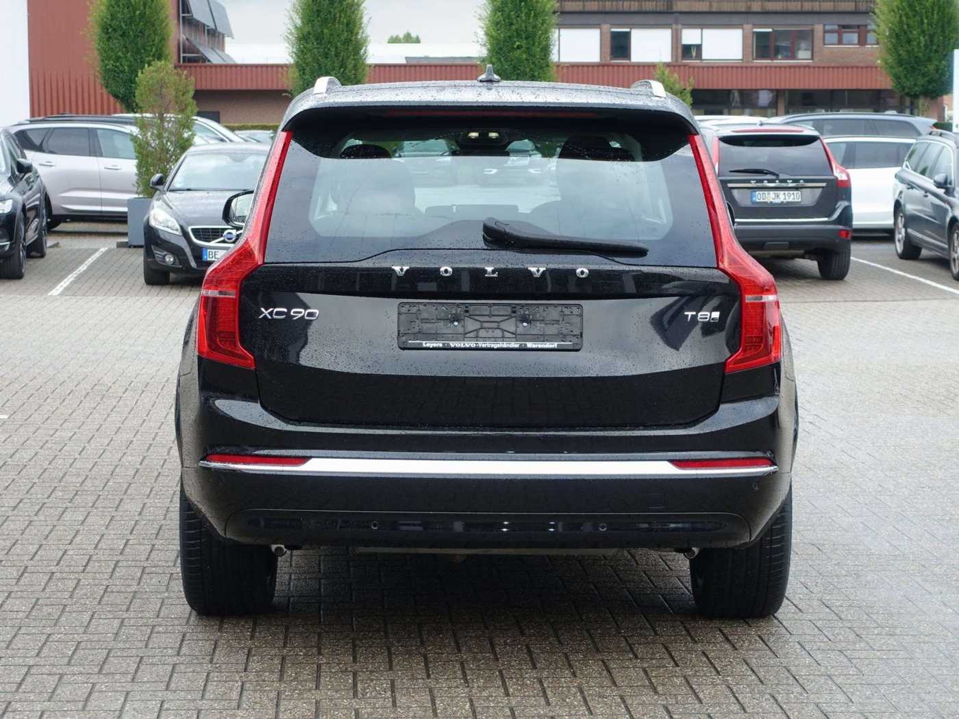 Volvo  Ultra T8 AWD Plug-in Hybrid Pano/HeadUp/H&K