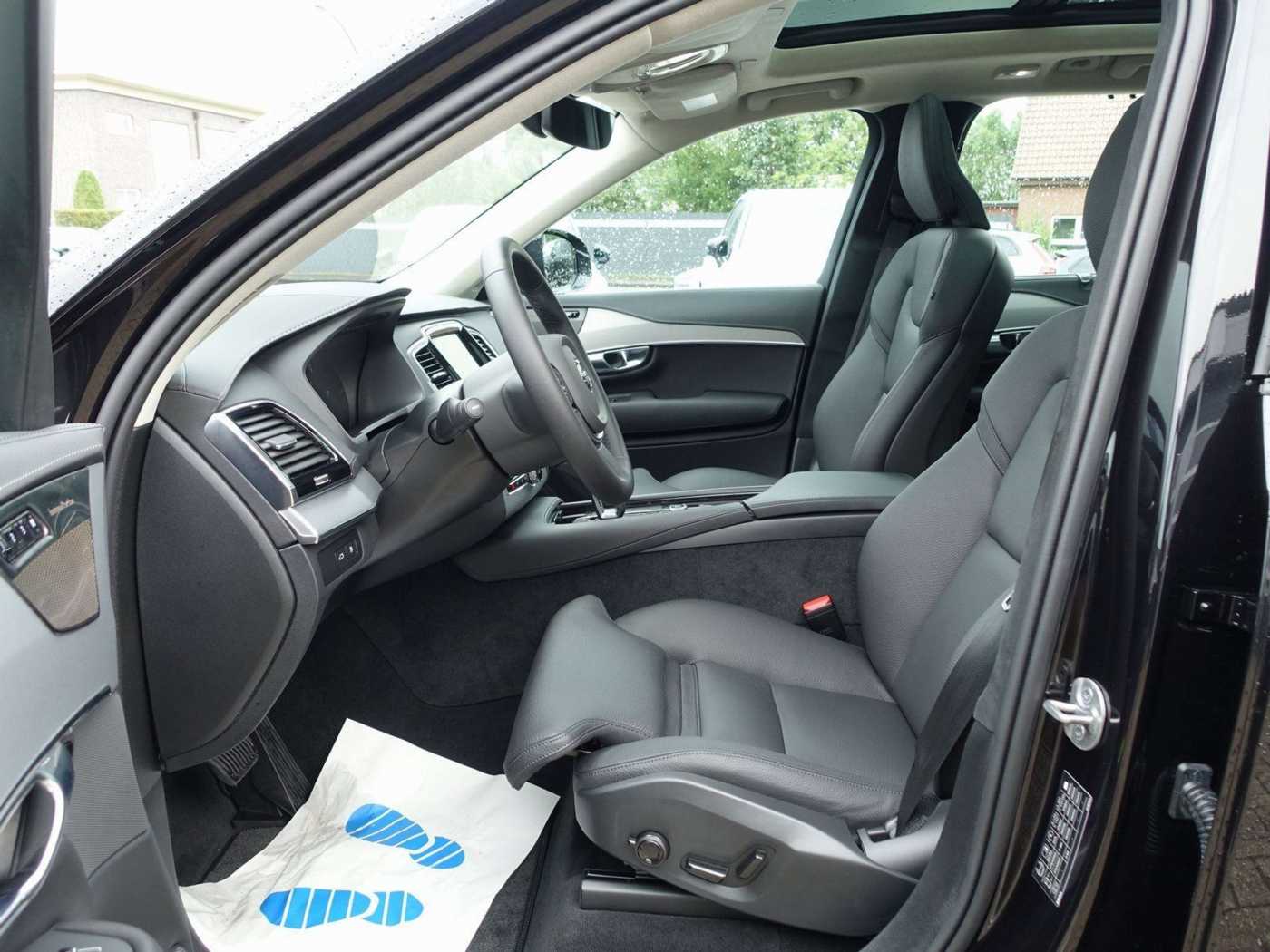 Volvo  Ultra T8 AWD Plug-in Hybrid Pano/HeadUp/H&K