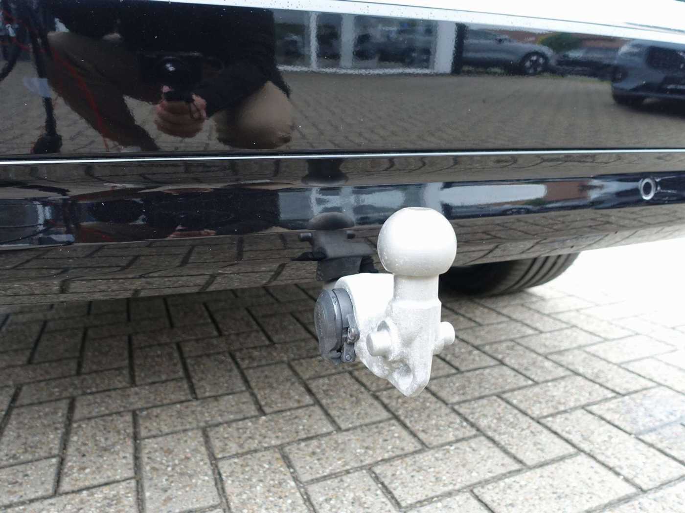 Volvo  T8 AWD Plug-in Hybrid Pano/AHK/B&W/Four-C
