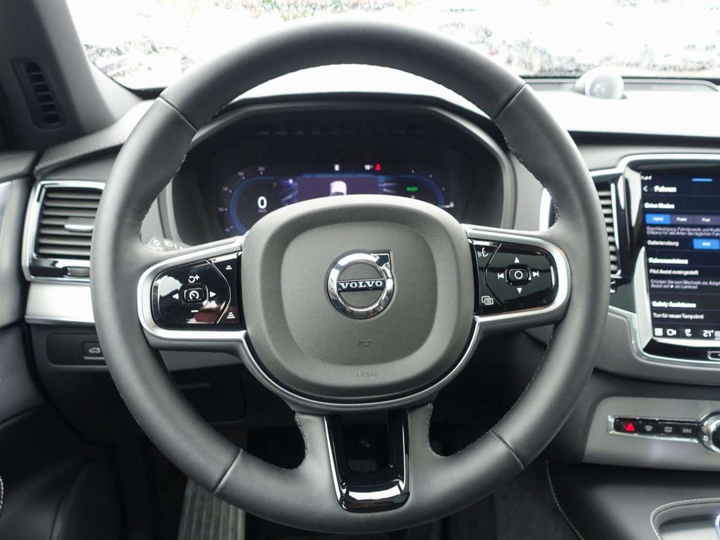 Volvo  T8 AWD Plug-in Hybrid Pano/AHK/B&W/Four-C