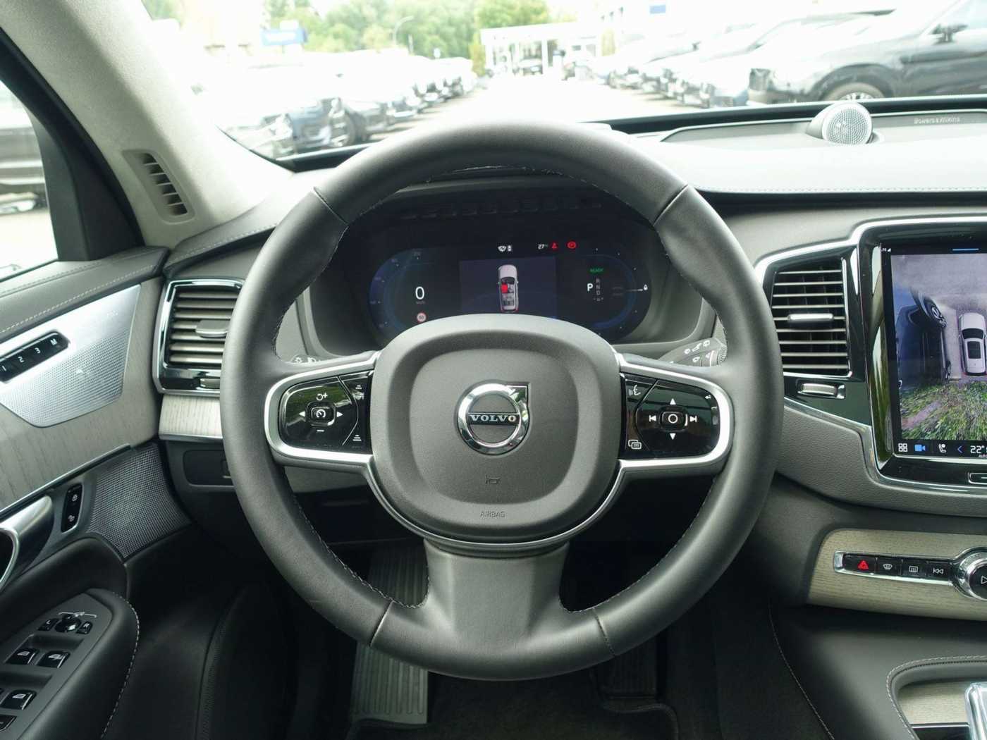 Volvo  Ultra Dark T8 AWD Plug-in Hybrid Pano/B&W