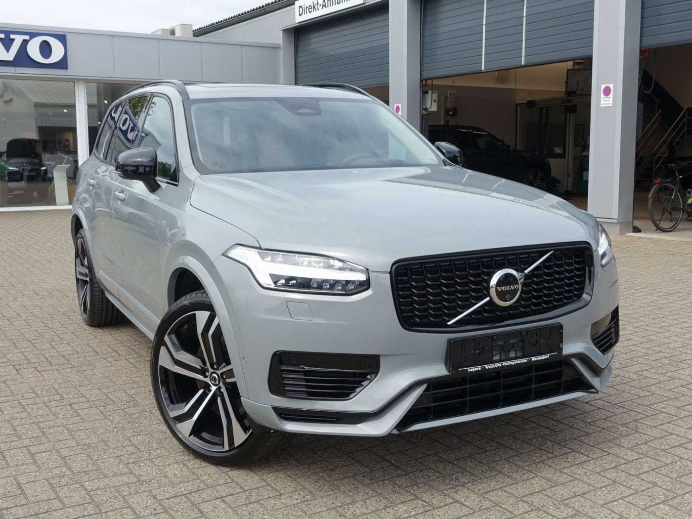 Volvo  Ultra Dark T8 AWD Plug-in Hybrid Pano/B&W
