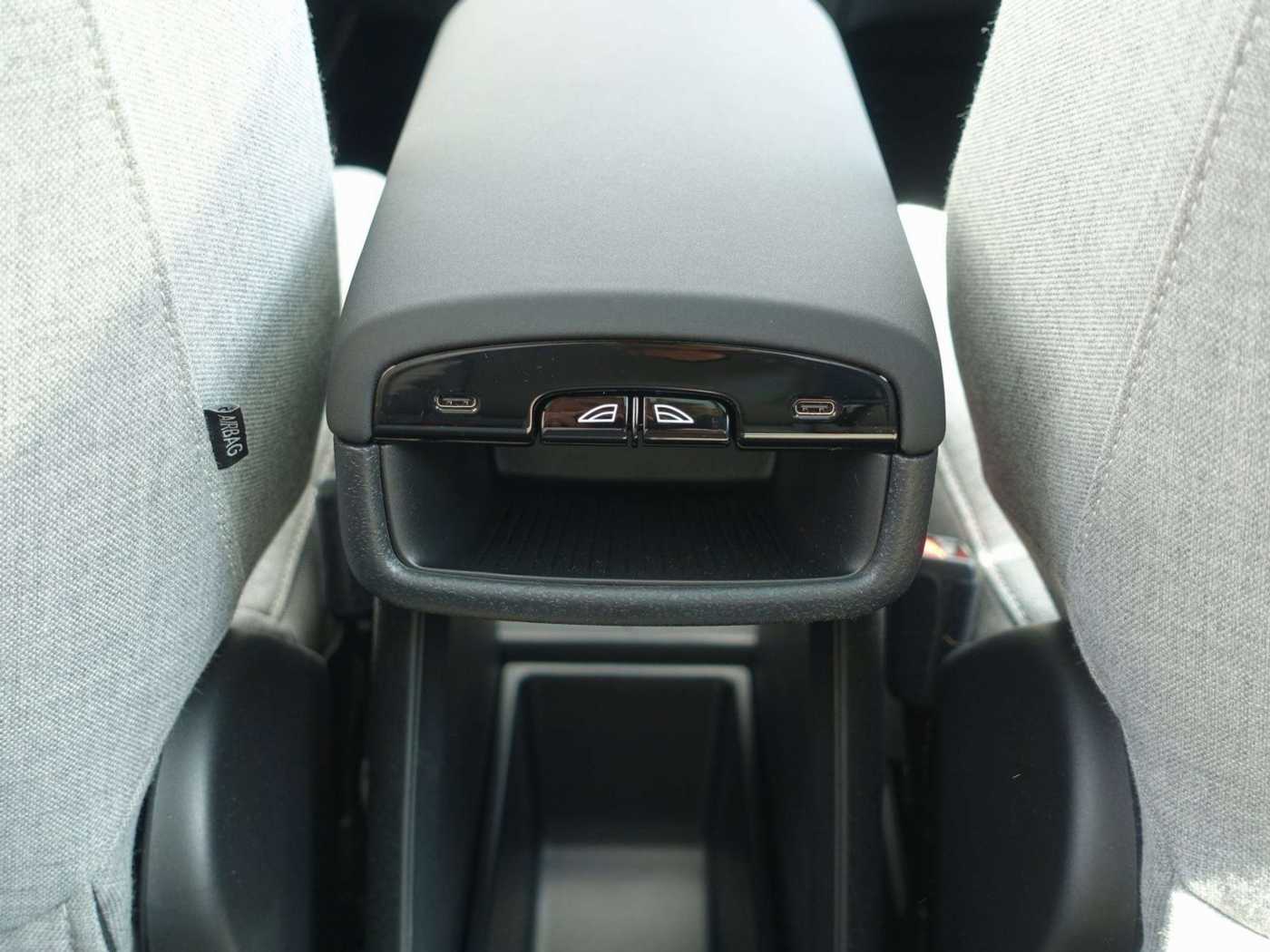 Volvo  Ultra Twin Motor Performance/Sitzhz. /Pano.
