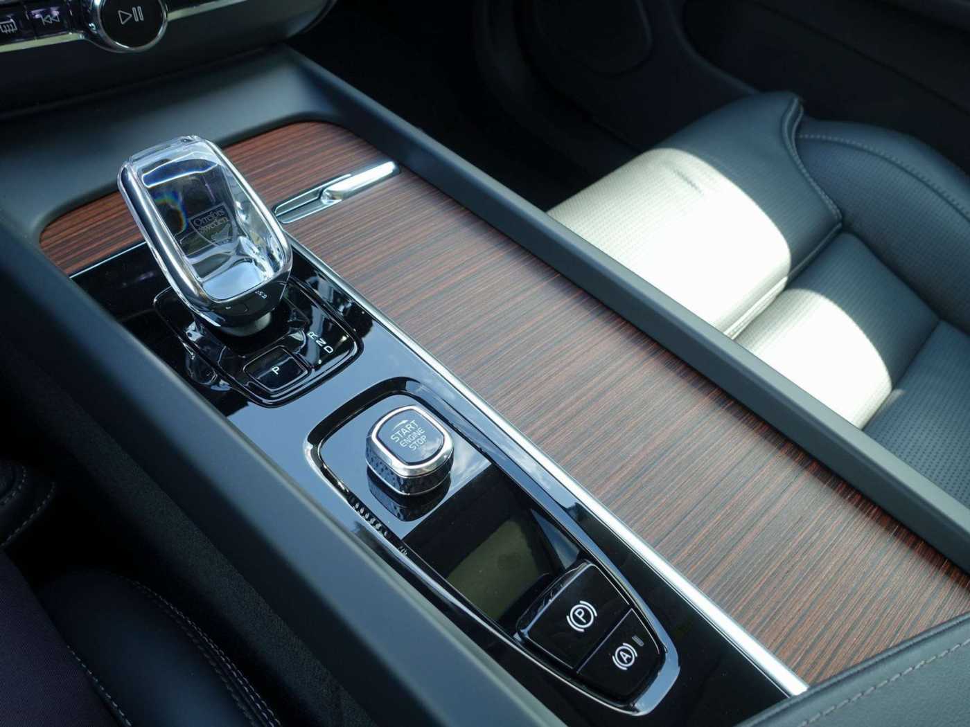 Volvo  Recharge Plus T8 AWD/FourC/Pano. /Memory/LED