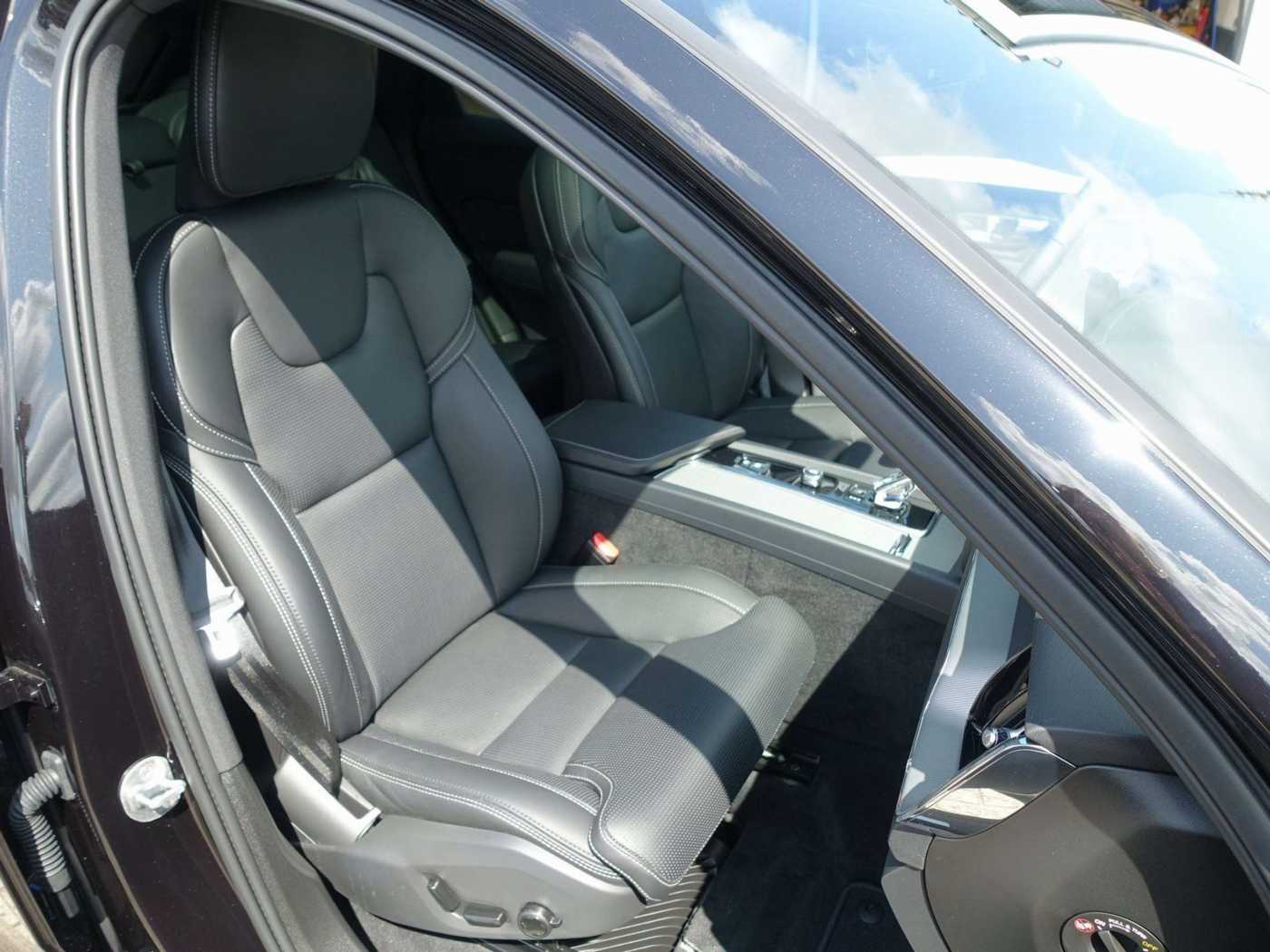 Volvo  Black Edition Plus T8 AWD/FourC/HeadUp/360°