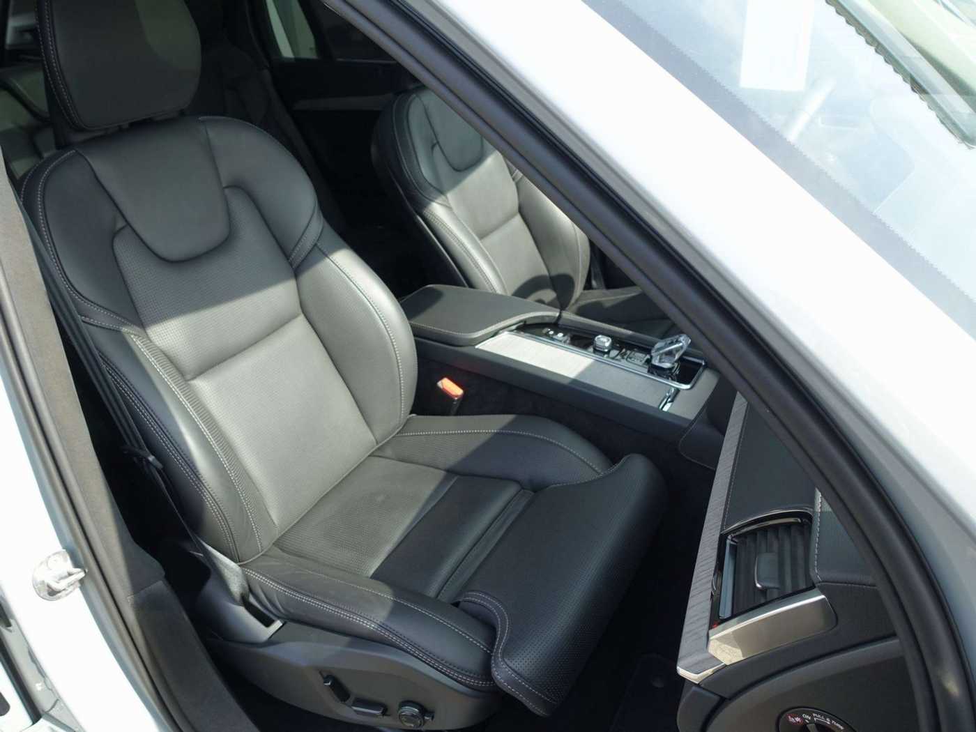 Volvo  Recharge Ultimate T8 AWD/360°Cam/Pano/BLIS