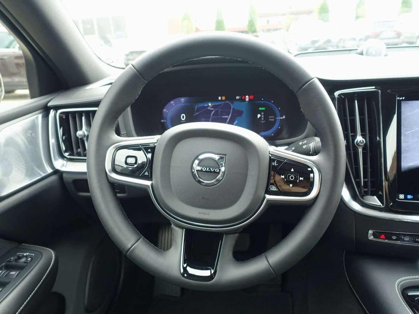 Volvo  Recharge Ultimate T8 AWD/B&W/HeadUP/360°/BLS