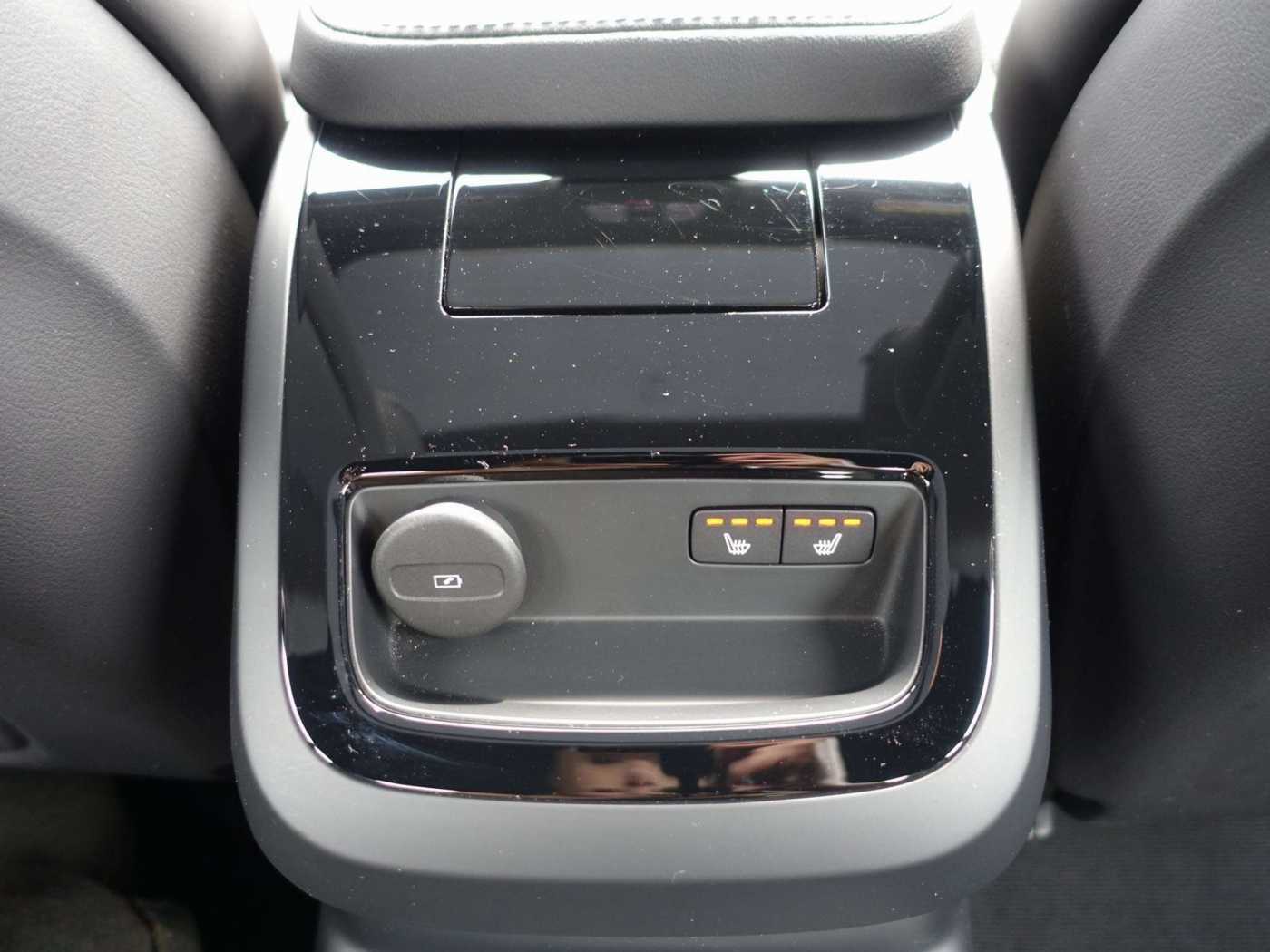 Volvo  Recharge Ultimate T8 AWD/B&W/HeadUP/360°/BLS