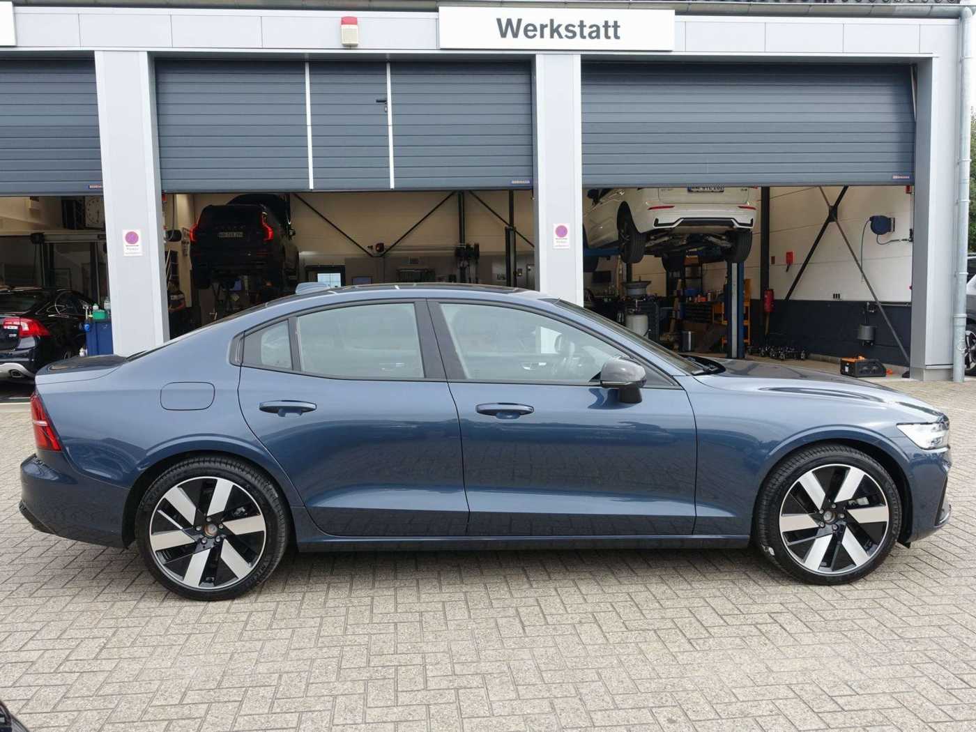 Volvo  Recharge Ultimate T8 AWD/B&W/HeadUP/360°/BLS