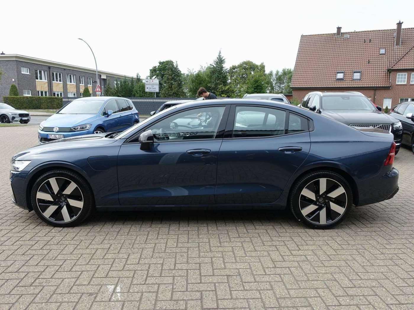 Volvo  Recharge Ultimate T8 AWD/B&W/HeadUP/360°/BLS