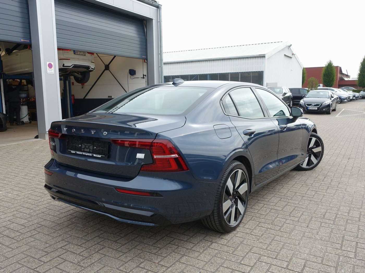 Volvo  Recharge Ultimate T8 AWD/B&W/HeadUP/360°/BLS