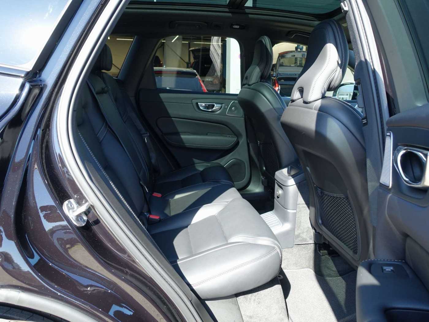 Volvo  Black Edition Plus T8 AWD/HeadUP/360°/BLS