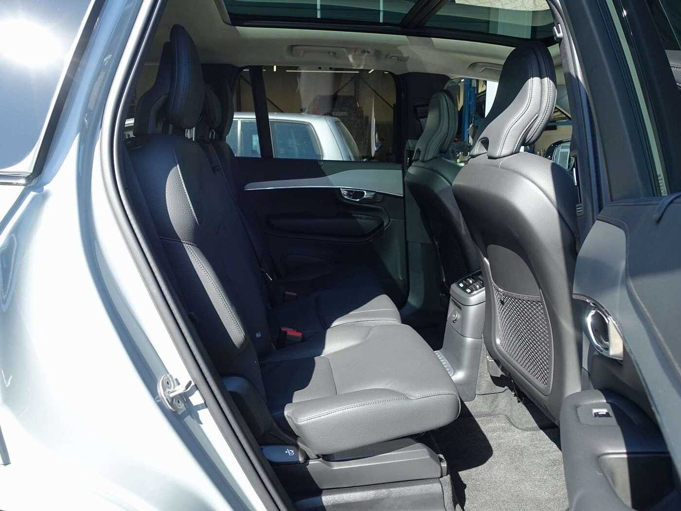 Volvo  Plus Dark T8 AWD Plug-in Hybrid/360°/HeadUP