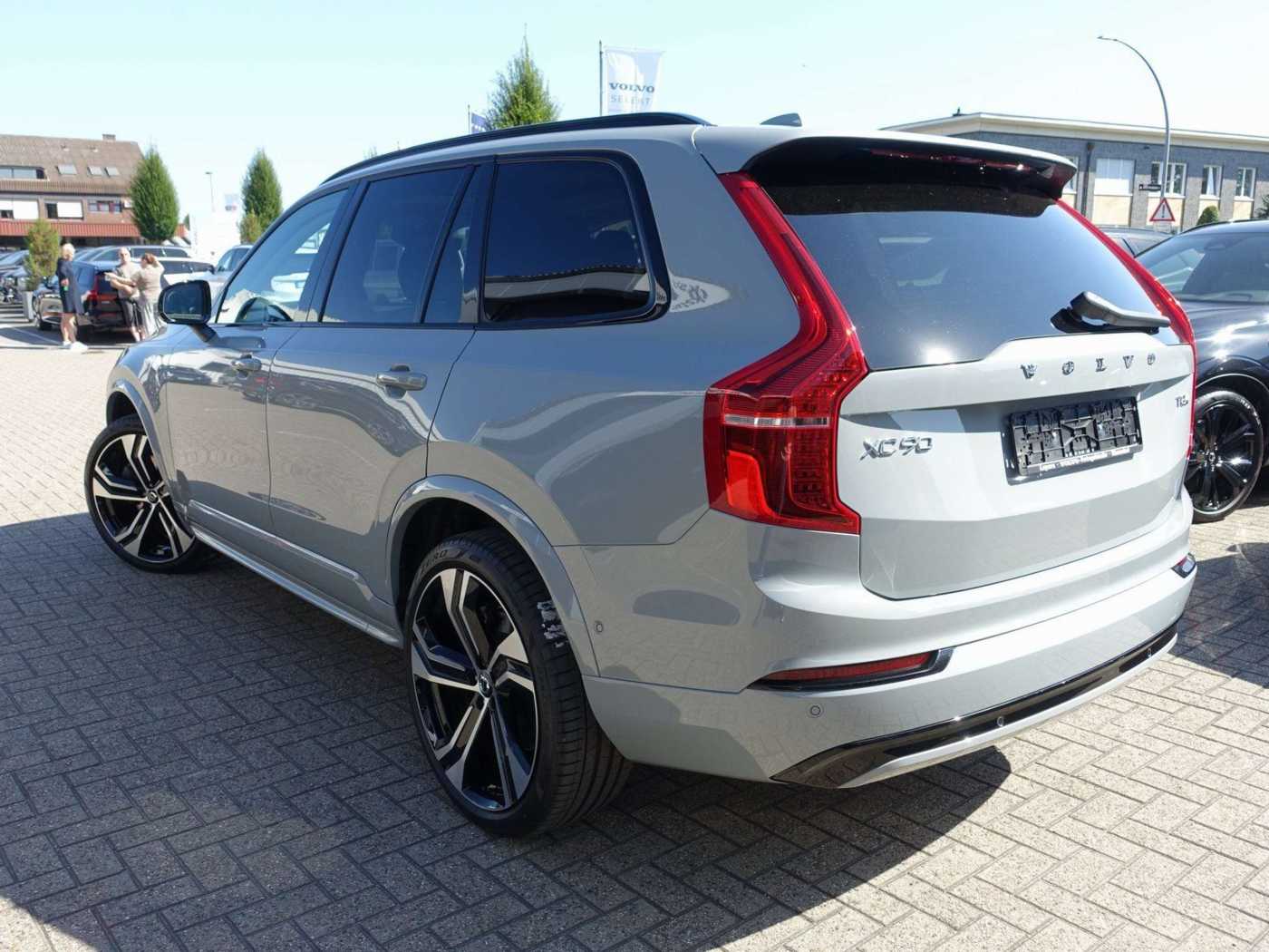 Volvo  Plus Dark T8 AWD Plug-in Hybrid/360°/HeadUP
