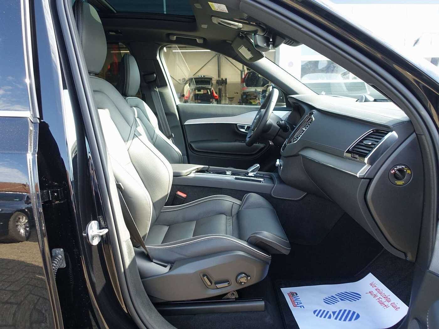 Volvo  Plus T8 AWD/HeadUP/360°/BLIS/B&W/FourC/Pano