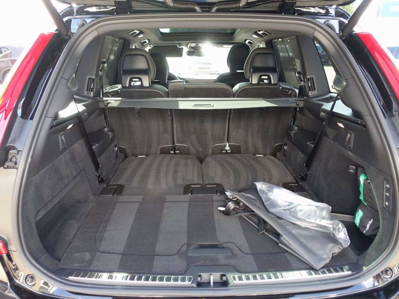 Volvo  Plus T8 AWD/HeadUP/360°/BLIS/B&W/FourC/Pano