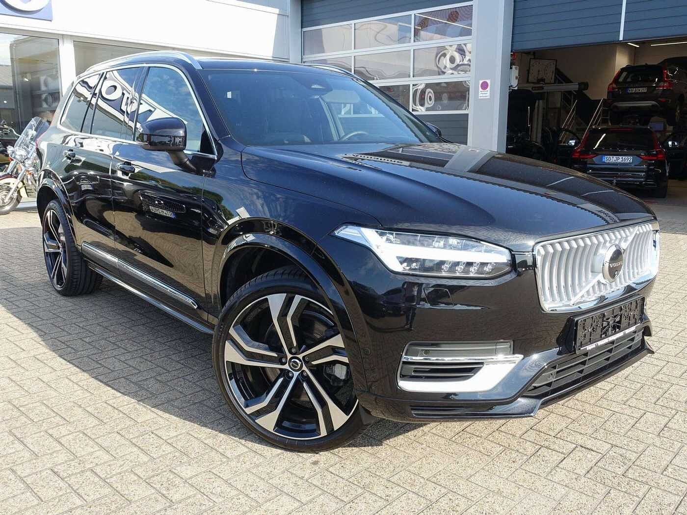 Volvo  Plus T8 AWD/HeadUP/360°/BLIS/B&W/FourC/Pano