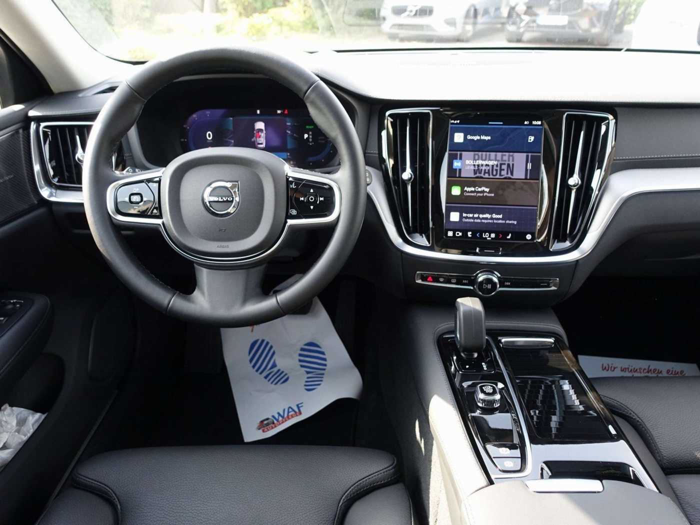 Volvo  Ultra T6 AWD/360°/Head-Up/Pano/360°/H&K/BLIS