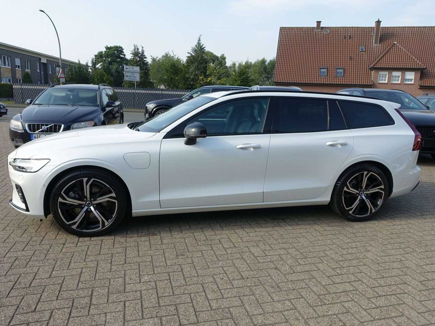 Volvo  Plus T6 AWD/AHK/Pano/360°/H&K/Sitzkühlung
