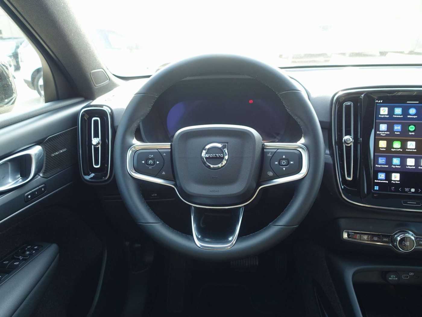 Volvo  Black Edition Ultra Twin Motor Performance
