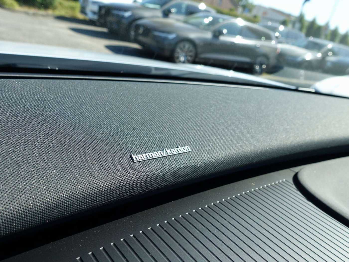 Volvo  Ultra, Single Motor Extended Range/360°/H&K