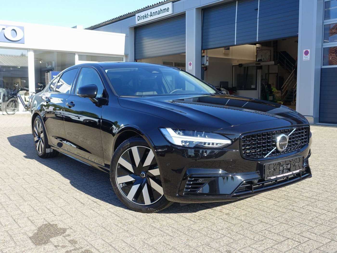 Volvo  Recharge Ultimate T8 AWD/360°/Head-Up/H&K