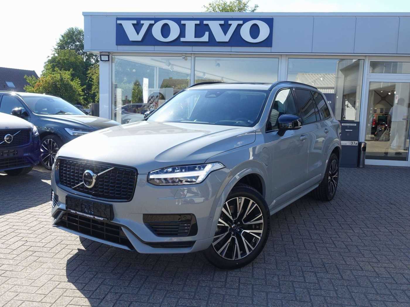 Volvo  Ultra Dark T8 AWD/360°/B&W/HeadUP/Pano