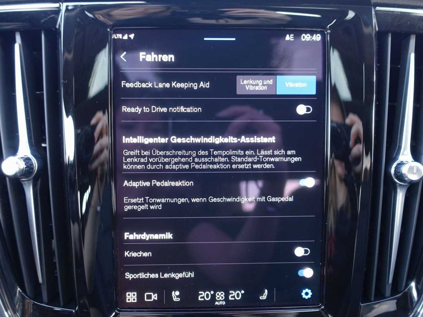 Volvo  Recharge Ultimate Dark T8 AWD/Pano/360°/H&K