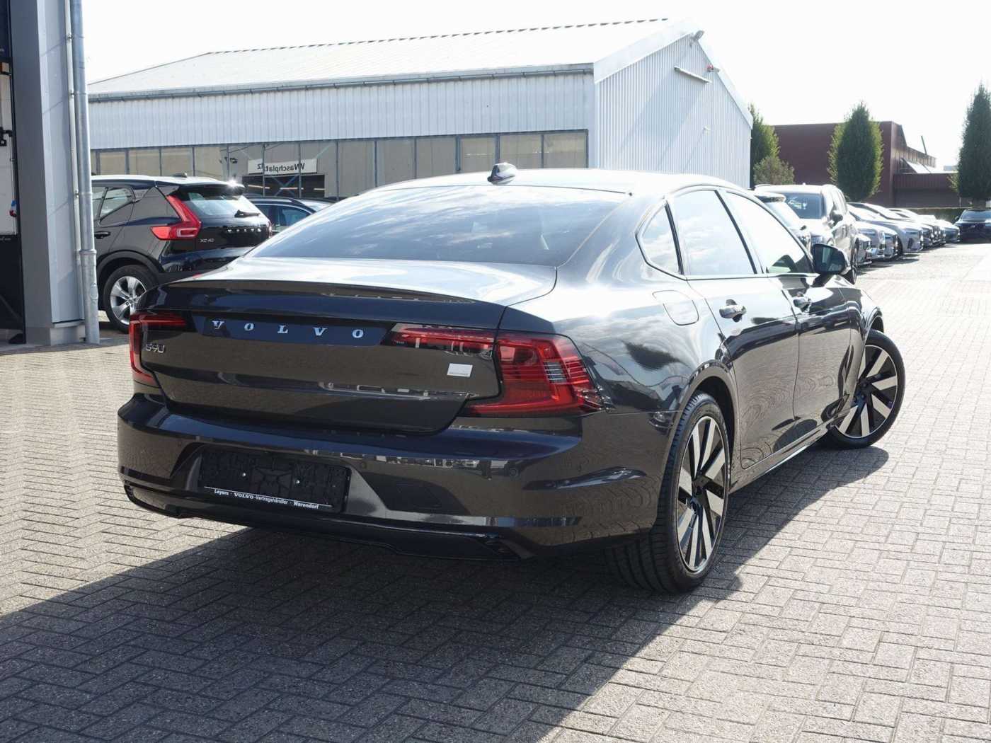 Volvo  Recharge Ultimate Dark T8 AWD/Pano/360°/H&K