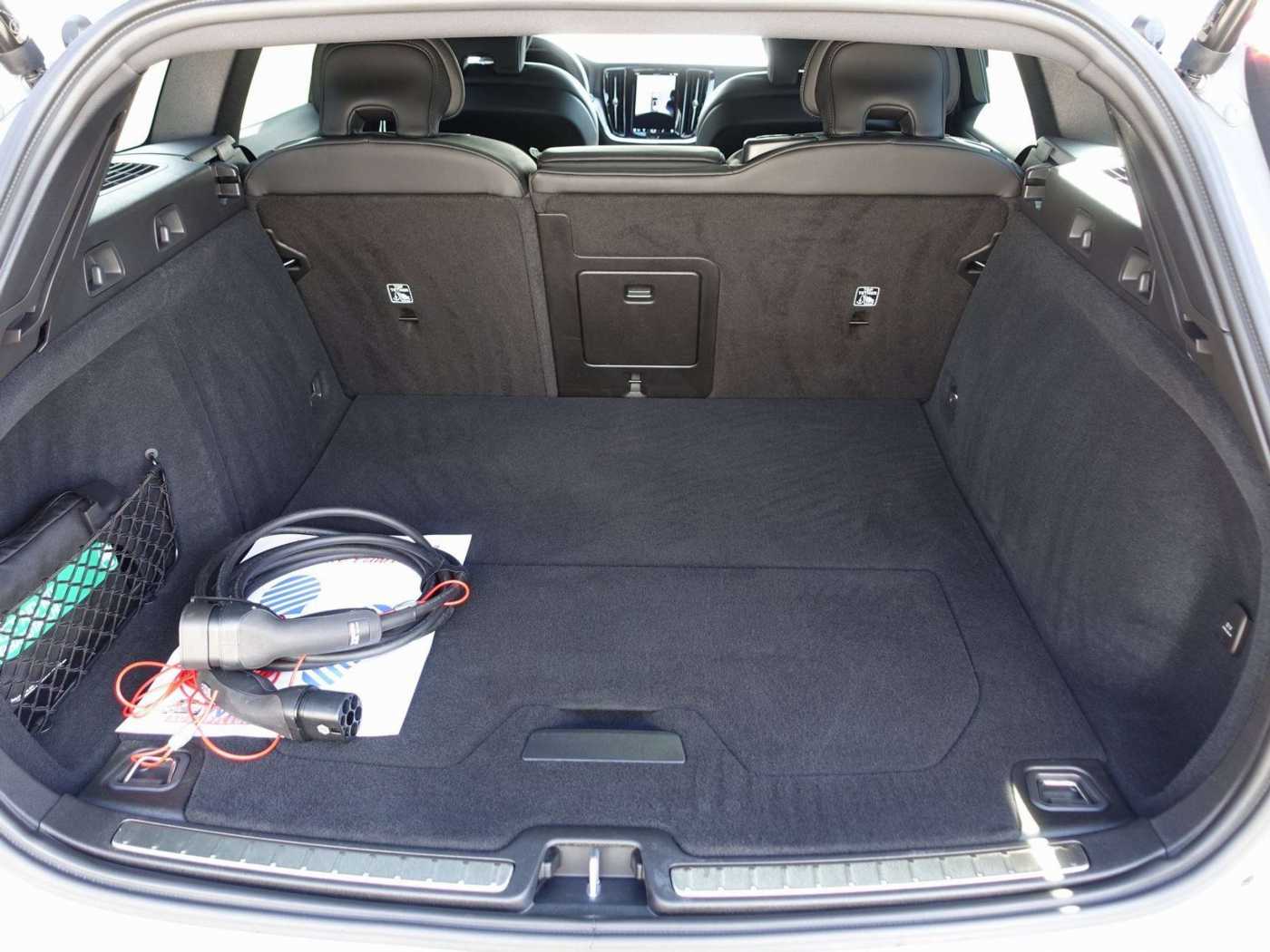 Volvo  Plus, T6 AWD Plug-in Hybrid/360°/Pano/H&K