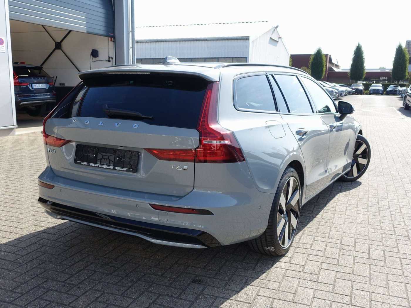 Volvo  Plus, T6 AWD Plug-in Hybrid/360°/Pano/H&K