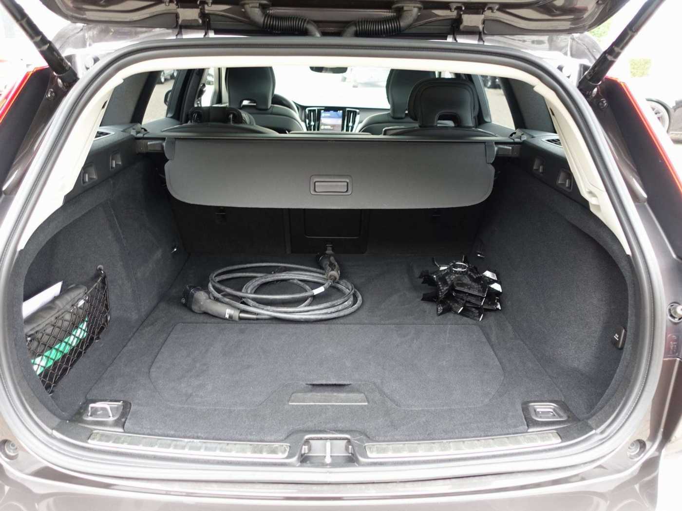 Volvo  Ultra, T6 AWD Plug-in Hybrid/B&W/360°/HeadUP