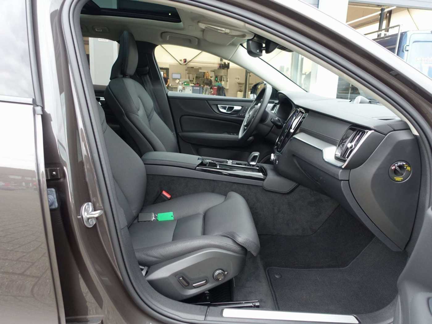Volvo  Ultra, T6 AWD Plug-in Hybrid/B&W/360°/HeadUP