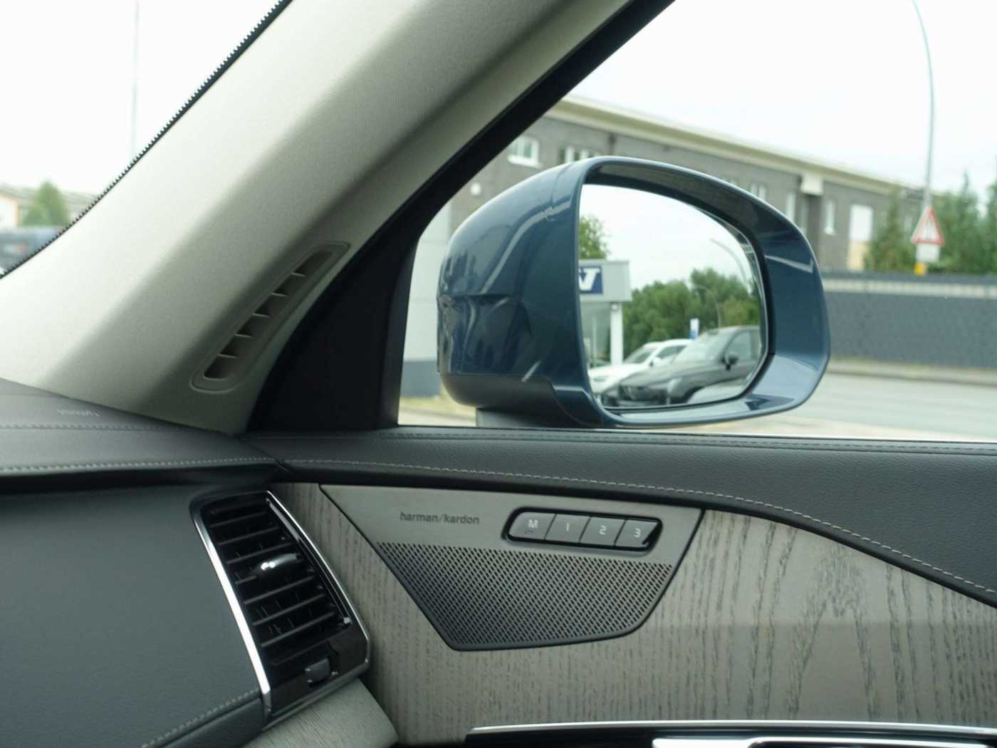 Volvo  Recharge Plus T8 AWD/Pano/360°/FourC/Pano