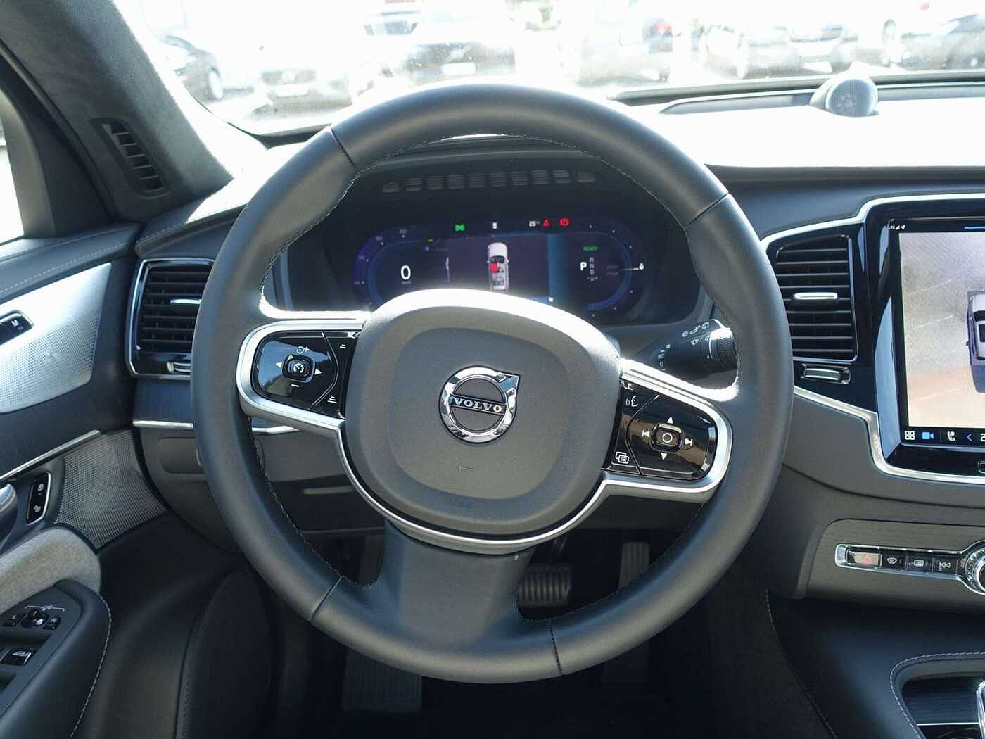 Volvo  Ultra, T8 AWD/Pano/360°/HeadUP/B&W/BLIS