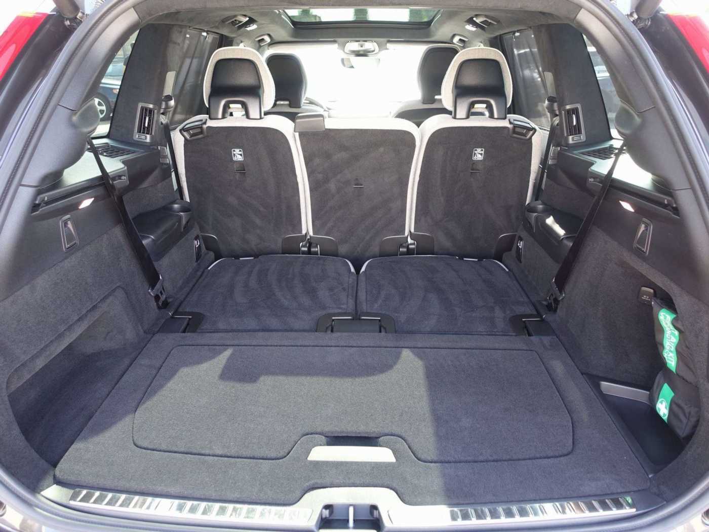 Volvo  Ultra, T8 AWD/Pano/360°/HeadUP/B&W/BLIS