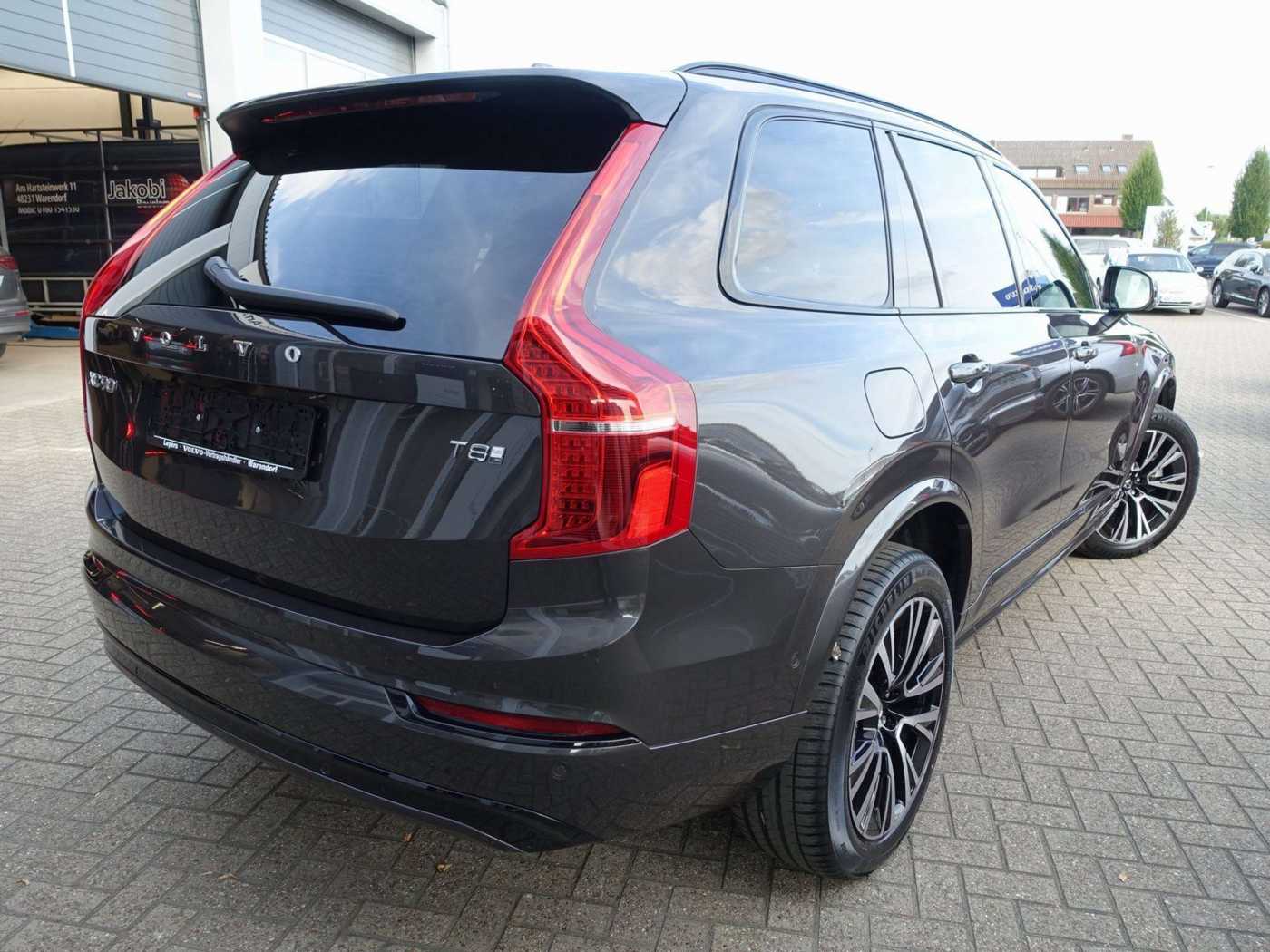 Volvo  Plus Dark T8 AWD Plug-in Hybrid/Pano/FourC