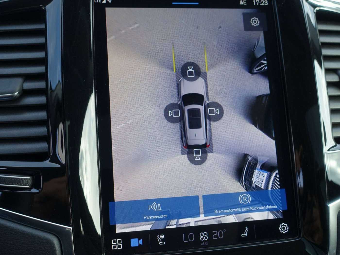 Volvo  Plus Dark T8 AWD Plug-in Hybrid/Pano/FourC