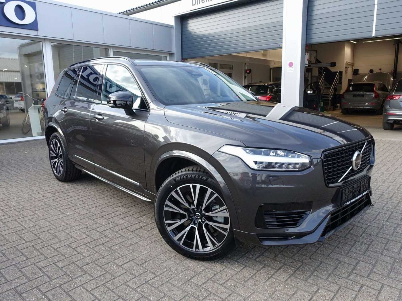 Volvo  Plus Dark T8 AWD Plug-in Hybrid/Pano/FourC