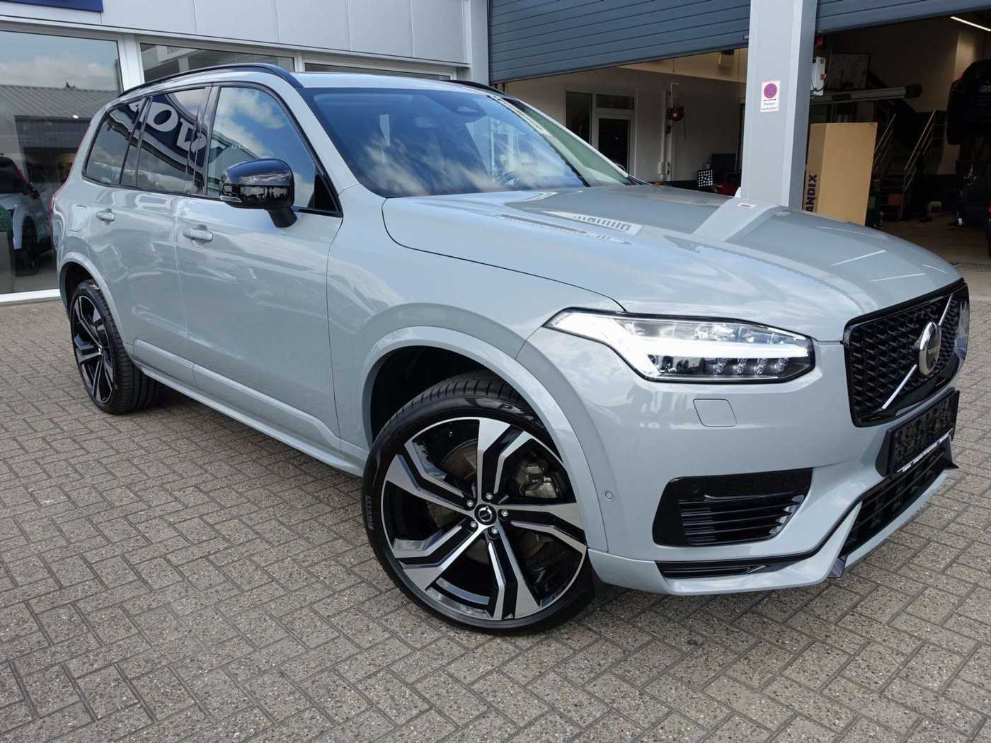 Volvo  Ultra, T8 AWD Plug-in Hybrid/Pano/B&W/360°