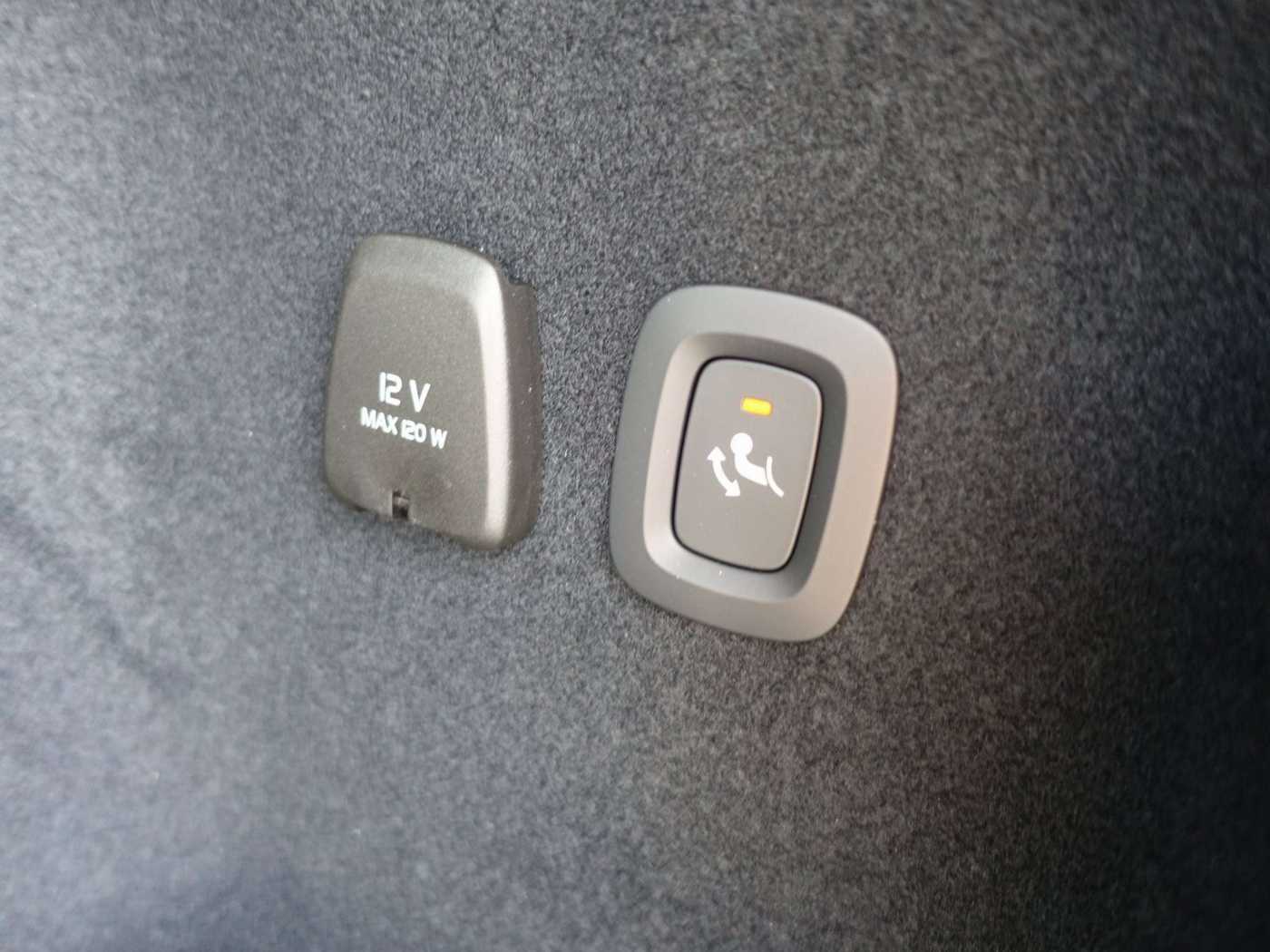 Volvo  Ultra, T6 AWD Plug-in Hybrid/Pano/H&K/AHK