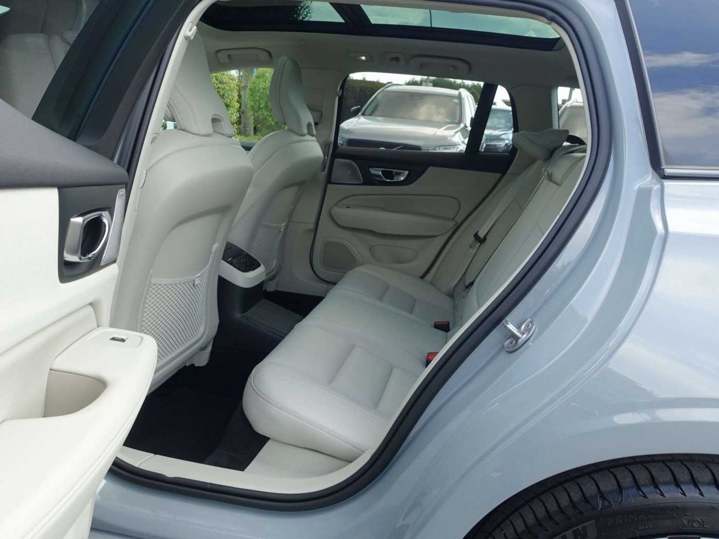 Volvo  T8 AWD Twin Engine Ultra Dark/Massage/360°