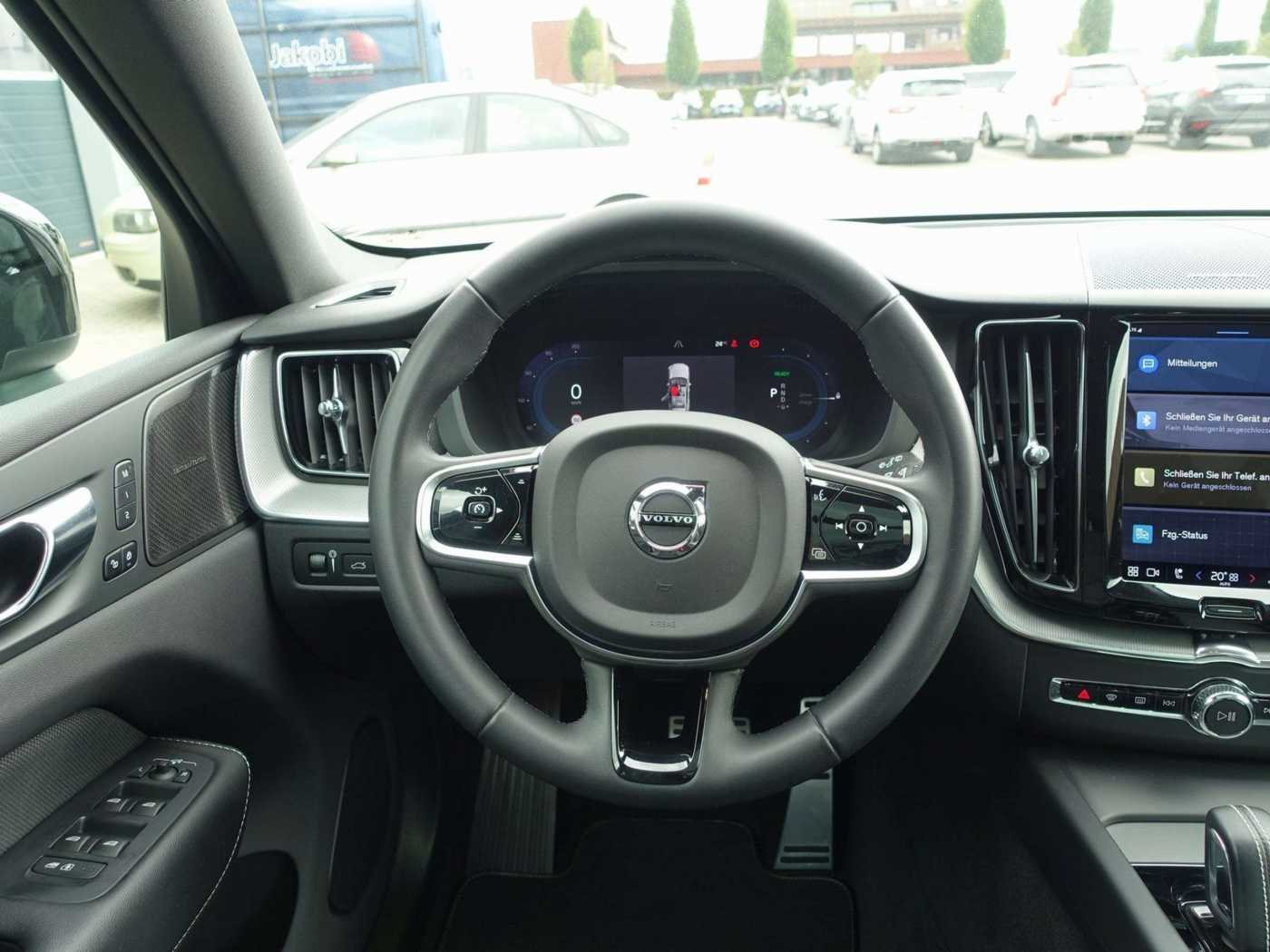 Volvo  T6 AWD R Design Plug-In/StndHz/Kamera/H&K