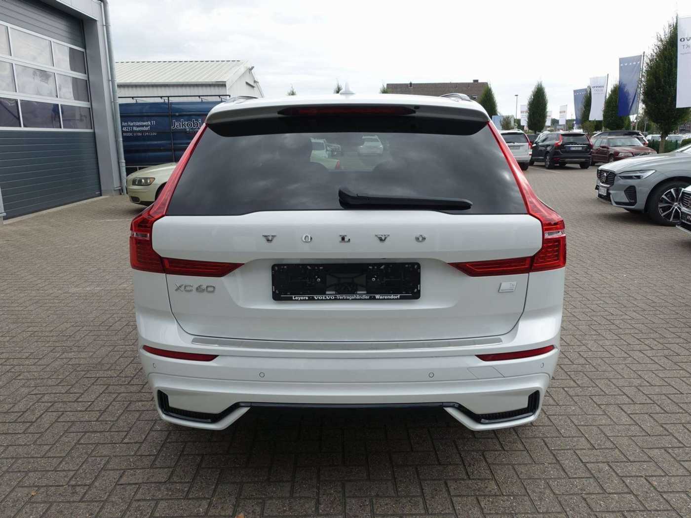 Volvo  T6 AWD R Design Plug-In/StndHz/Kamera/H&K