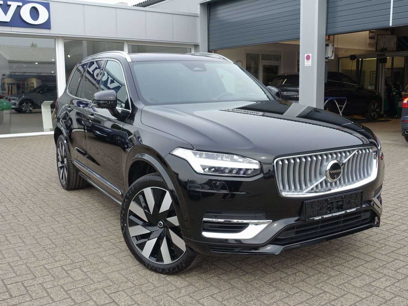 Volvo  Plus T8 AWD/360°/B&W/Pano/FourC/AHK/BLIS