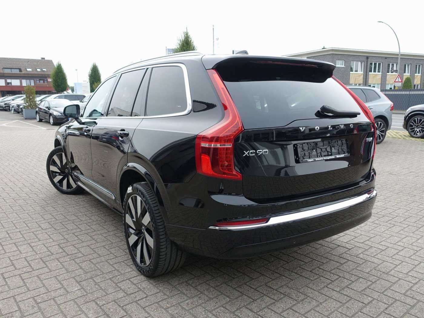 Volvo  Plus T8 AWD/360°/B&W/Pano/FourC/AHK/BLIS