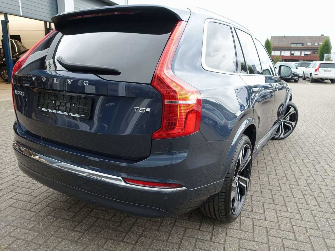 Volvo  Ultra, T8 AWD/FourC/Pano/360°/BLIS/Massage