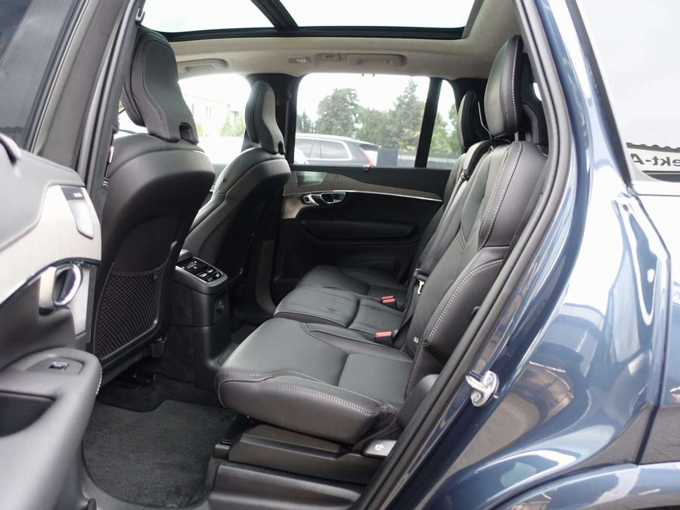 Volvo  Ultra, T8 AWD/FourC/Pano/360°/BLIS/Massage
