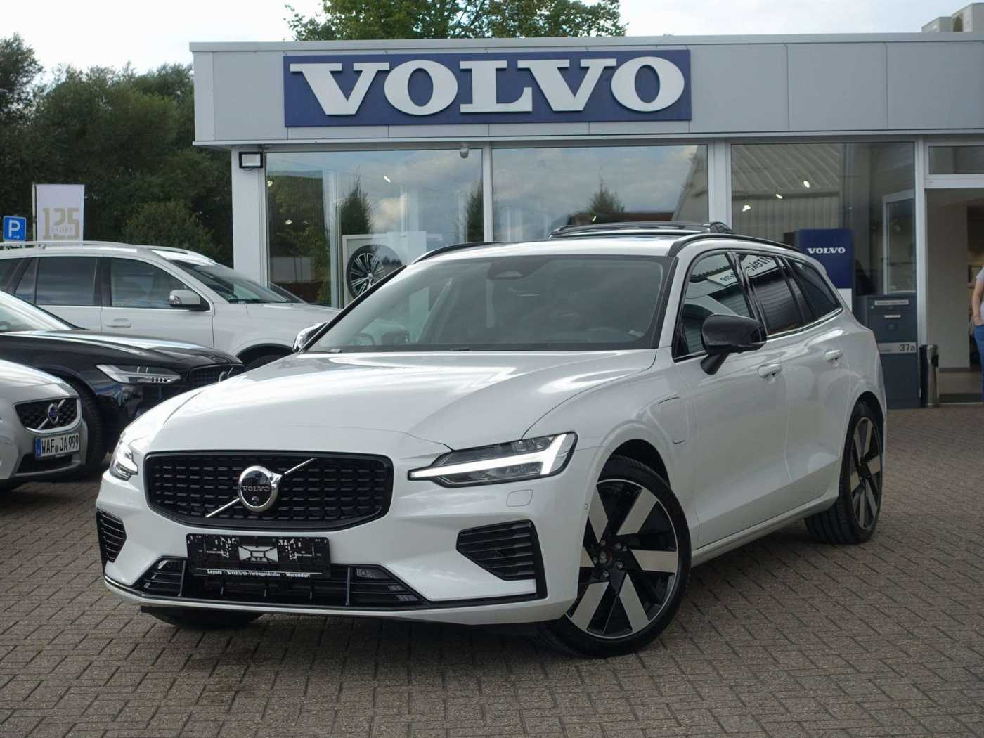 Volvo  Plus Dark T6 AWD Plug-in Hybrid HUD/PANO/SHZ
