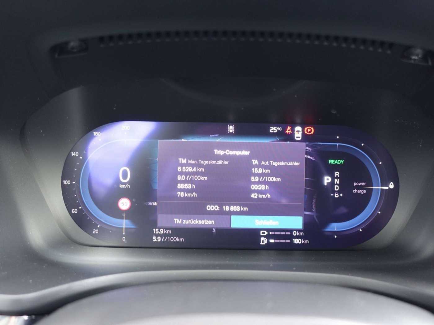 Volvo  Plus Dark T6 AWD Plug-in Hybrid HUD/PANO/SHZ